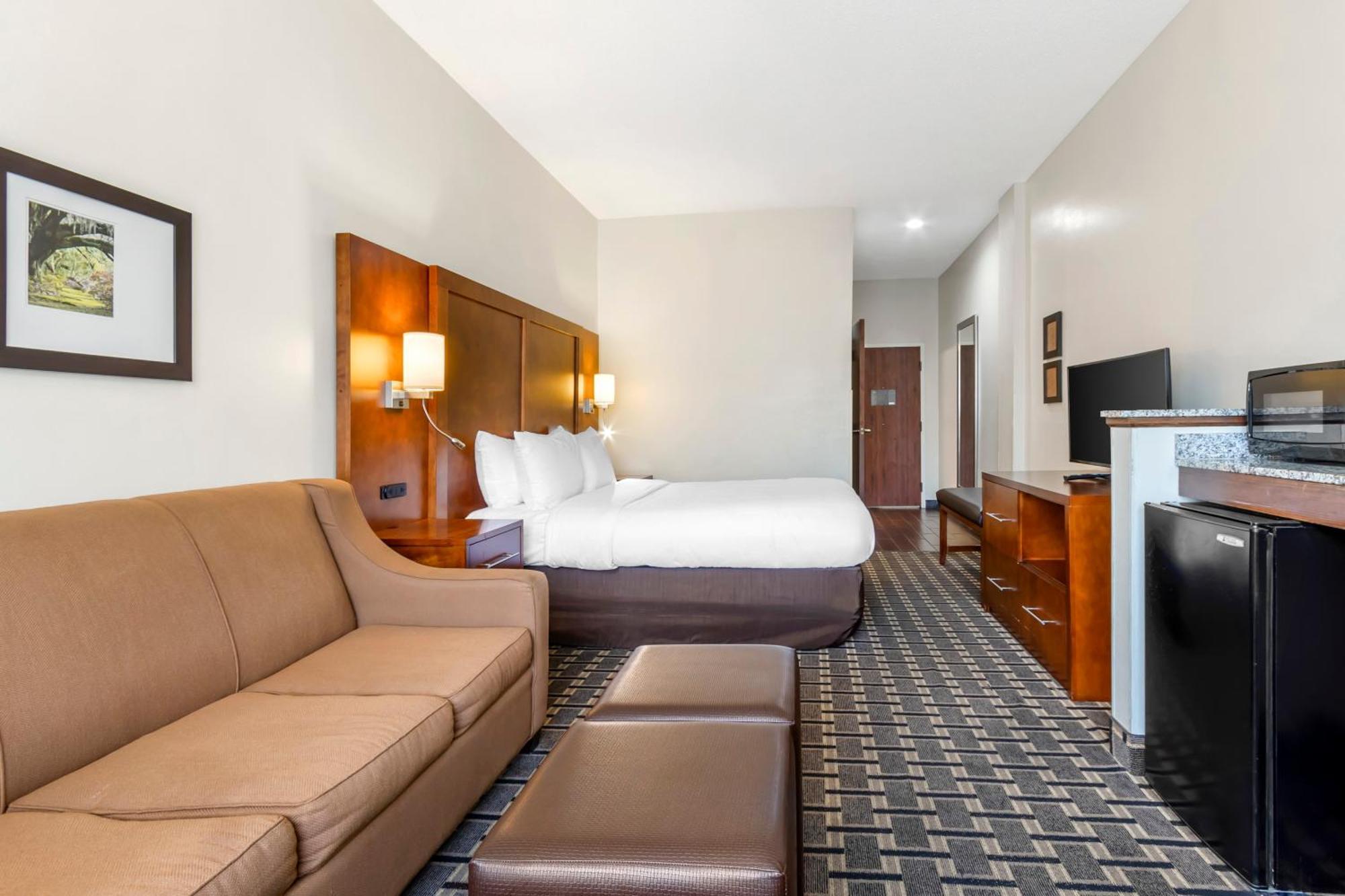 Inn Clarion Pointe