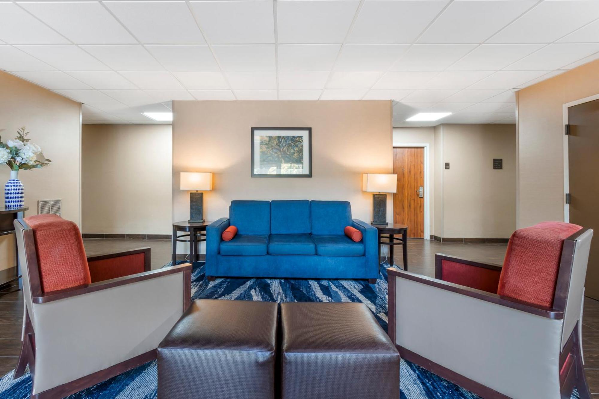 Clarion Pointe 3*