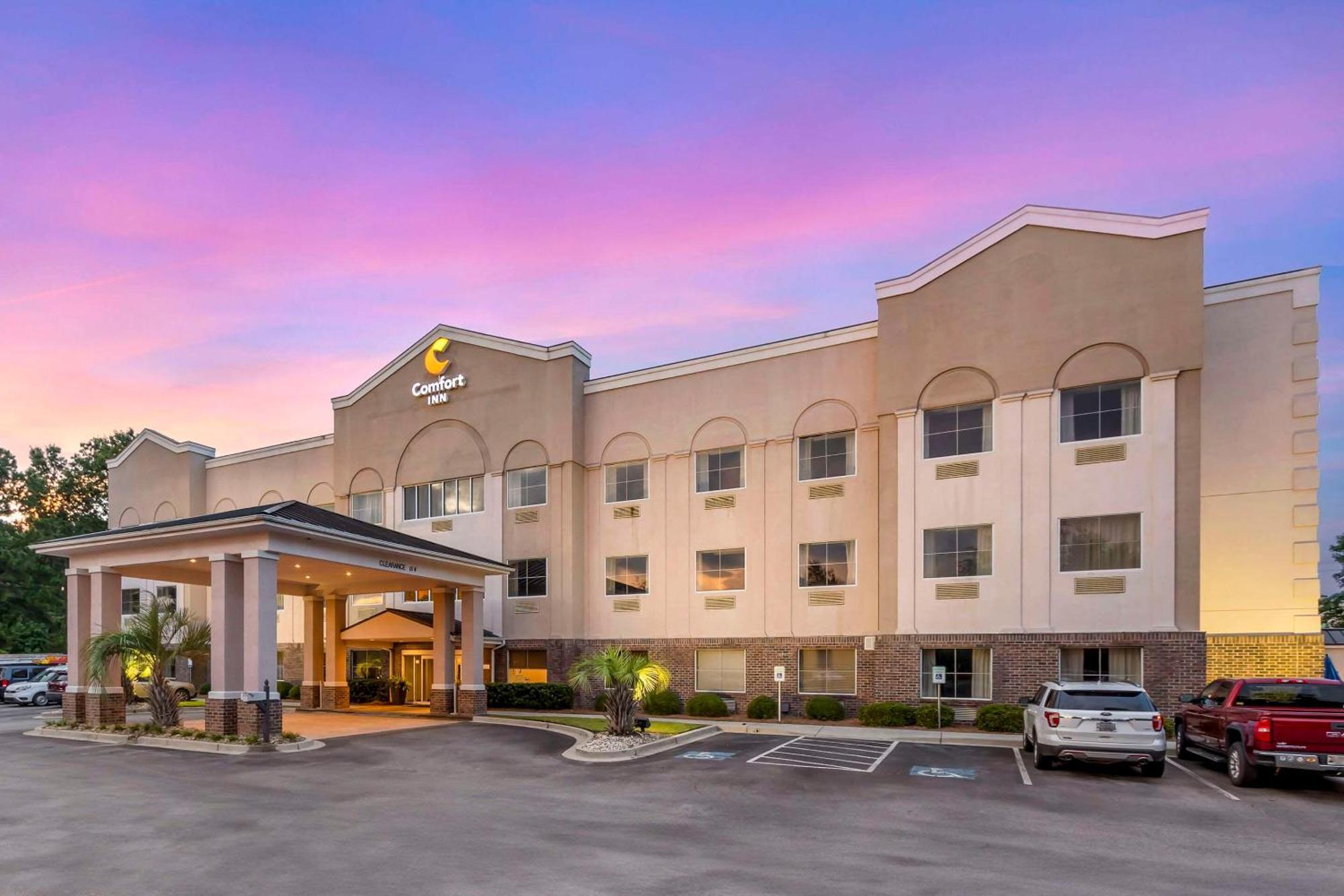 Clarion Pointe 3*